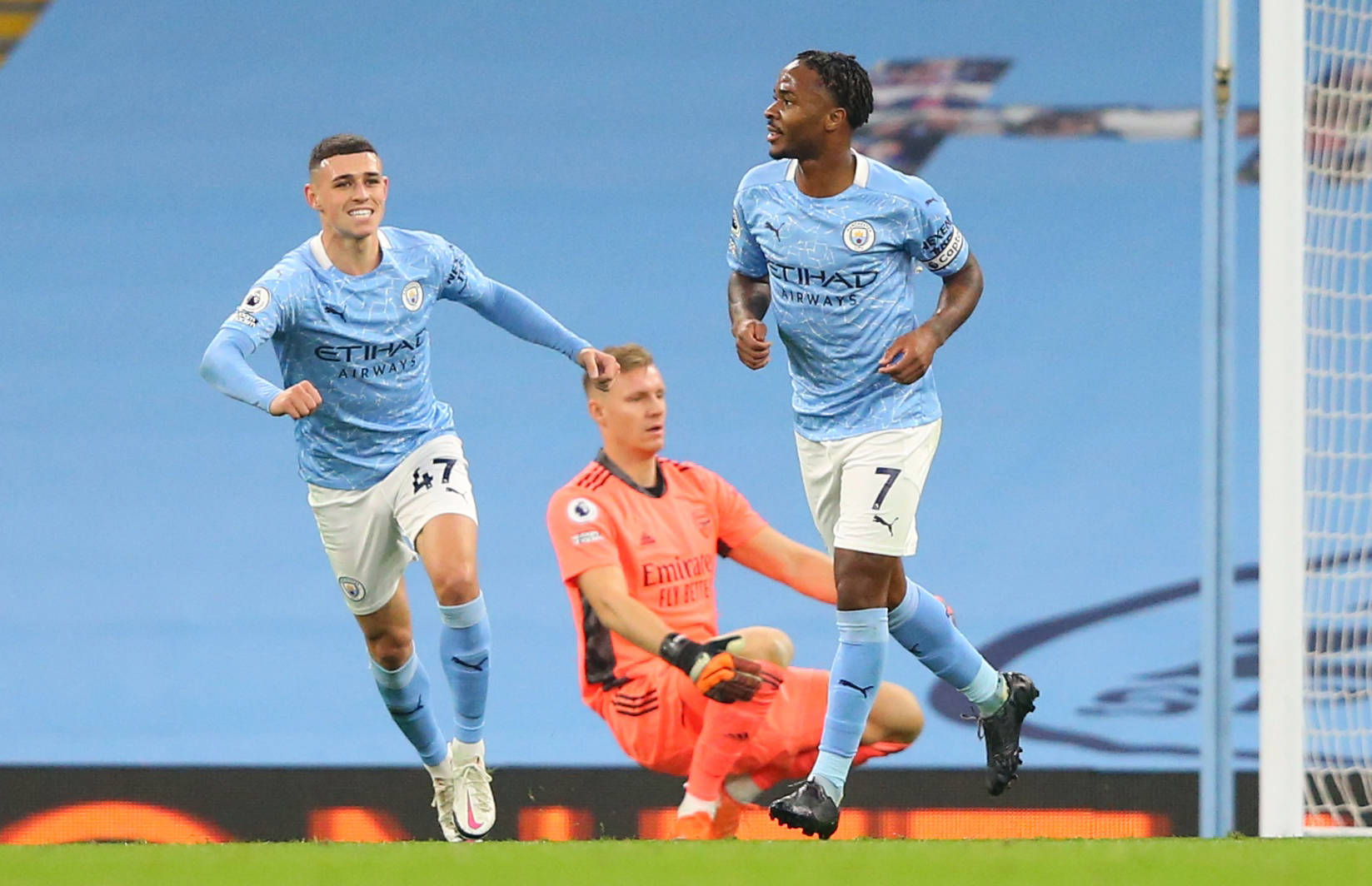 空中姿态引 空中姿态引